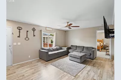 907 York St #84, Aumsville, OR 97325 - Photo 12