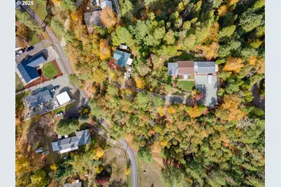 240 Pruden Hill Ln, Canyonville, OR 97417 - Photo 2