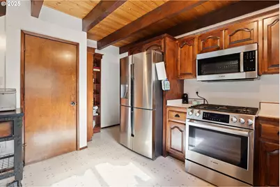 240 Pruden Hill Ln, Canyonville, OR 97417 - Photo 16