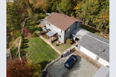 240 Pruden Hill Ln, Canyonville, OR 97417 - Photo 4