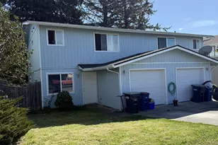 226 Cypress St, Brookings, OR 97415 - Photo 2