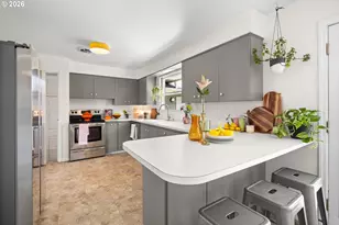 600 NE 108th Ave, Portland, OR 97220 - Photo 10