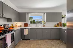 600 NE 108th Ave, Portland, OR 97220 - Photo 12