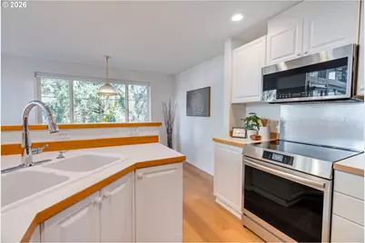 16015 SW Audubon St #101, Beaverton, OR 97003 - Photo 8