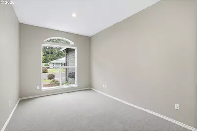 20155 Quinalt Dr, Oregon City, OR 97045 - Photo 24