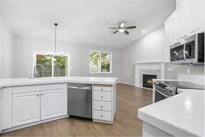 20155 Quinalt Dr, Oregon City, OR 97045 - Photo 18