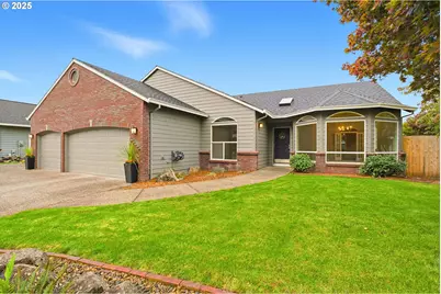 20155 Quinalt Dr, Oregon City, OR 97045 - Photo 1