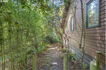 2350 McLean Blvd, Eugene, OR 97405 - Photo 26