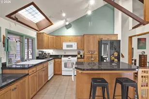 2350 McLean Blvd, Eugene, OR 97405 - Photo 10