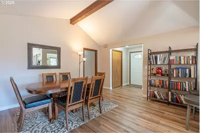 550 Wormwood St, Salem, OR 97306 - Photo 14