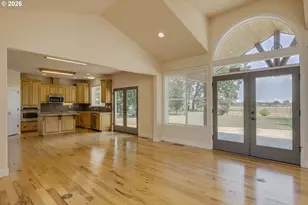 23522 Chaffey Ln, Aurora, OR 97002 - Photo 10