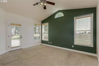 23522 Chaffey Ln, Aurora, OR 97002 - Photo 18