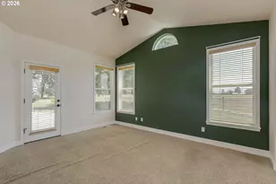 23522 Chaffey Ln, Aurora, OR 97002 - Photo 18