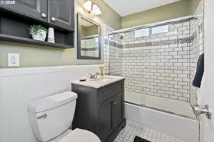 8719 N Wilbur Ave, Portland, OR 97217 - Photo 16
