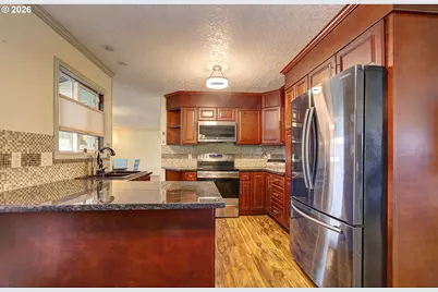 3710 NE Pacific Way, Vancouver, WA 98662 - Photo 6