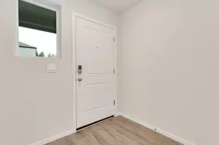 4438 SE Fisher's Crk Dr, Vancouver, WA 98683 - Photo 2