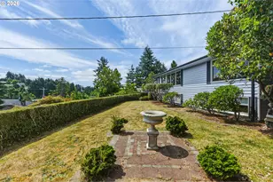 1037 N 10th St, Coos Bay, OR 97420 - Photo 40