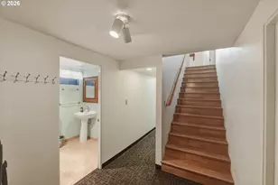 1037 N 10th St, Coos Bay, OR 97420 - Photo 24