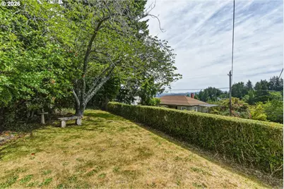 1037 N 10th St, Coos Bay, OR 97420 - Photo 44