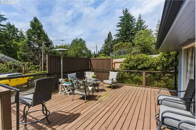 1037 N 10th St, Coos Bay, OR 97420 - Photo 32