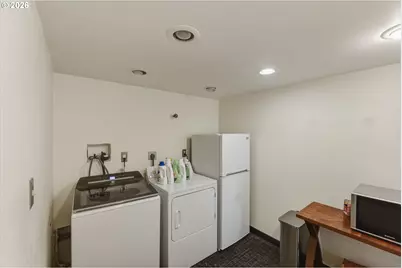 1037 N 10th St, Coos Bay, OR 97420 - Photo 28
