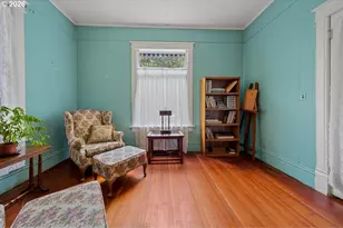 829 Florida St, North Bend, OR 97459 - Photo 10