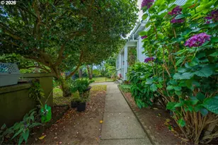 829 Florida St, North Bend, OR 97459 - Photo 38