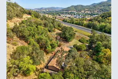 5120 NW Broad St, Roseburg, OR 97471 - Photo 44