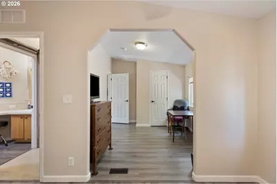 5120 NW Broad St, Roseburg, OR 97471 - Photo 24
