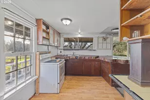 93703 Lower Norway Ln, Myrtle Point, OR 97458 - Photo 10