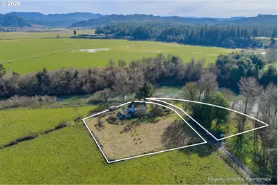 93703 Lower Norway Ln, Myrtle Point, OR 97458 - Photo 2