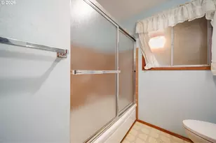 95624 Riverway Dr, Gold Beach, OR 97444 - Photo 16