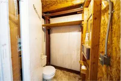 95624 Riverway Dr, Gold Beach, OR 97444 - Photo 32