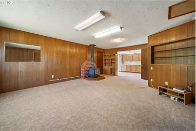 95624 Riverway Dr, Gold Beach, OR 97444 - Photo 10