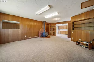 95624 Riverway Dr, Gold Beach, OR 97444 - Photo 10
