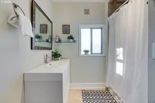 223 S Whitaker St, Portland, OR 97239 - Photo 22