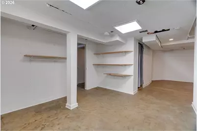223 S Whitaker St, Portland, OR 97239 - Photo 28