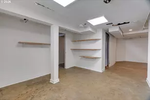 223 S Whitaker St, Portland, OR 97239 - Photo 28