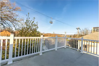 223 S Whitaker St, Portland, OR 97239 - Photo 26
