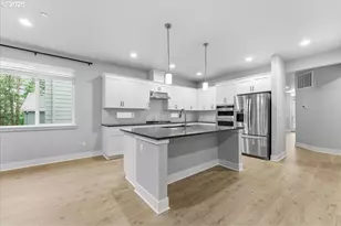 8565 SW 176th Ave, Beaverton, OR 97007 - Photo 2