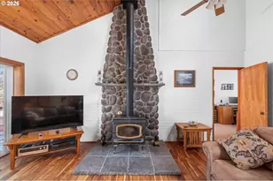 36189 Hwy 58, Pleasant Hill, OR 97455 - Photo 12