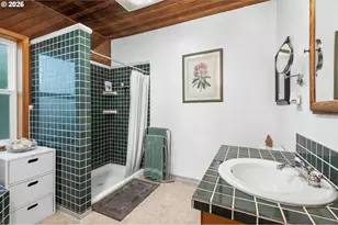 36189 Hwy 58, Pleasant Hill, OR 97455 - Photo 18