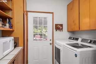 36189 Hwy 58, Pleasant Hill, OR 97455 - Photo 28