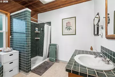 36189 Hwy 58, Pleasant Hill, OR 97455 - Photo 18