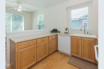 4556 SW 11th St, Gresham, OR 97080 - Photo 12