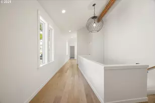 3718 SW Hillside Dr, Portland, OR 97221 - Photo 24