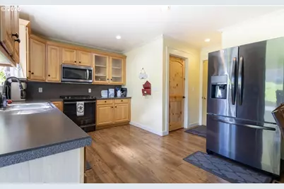 503 S Holmes St, Wallowa, OR 97885 - Photo 14