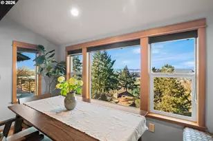 2831 NE Rocky Butte Rd, Portland, OR 97220 - Photo 12