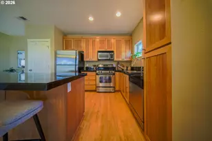 1010 SW 170th Ave, Beaverton, OR 97003 - Photo 4