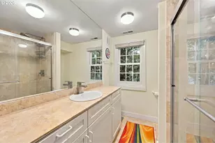 9124 SW 23rd Dr, Portland, OR 97219 - Photo 32